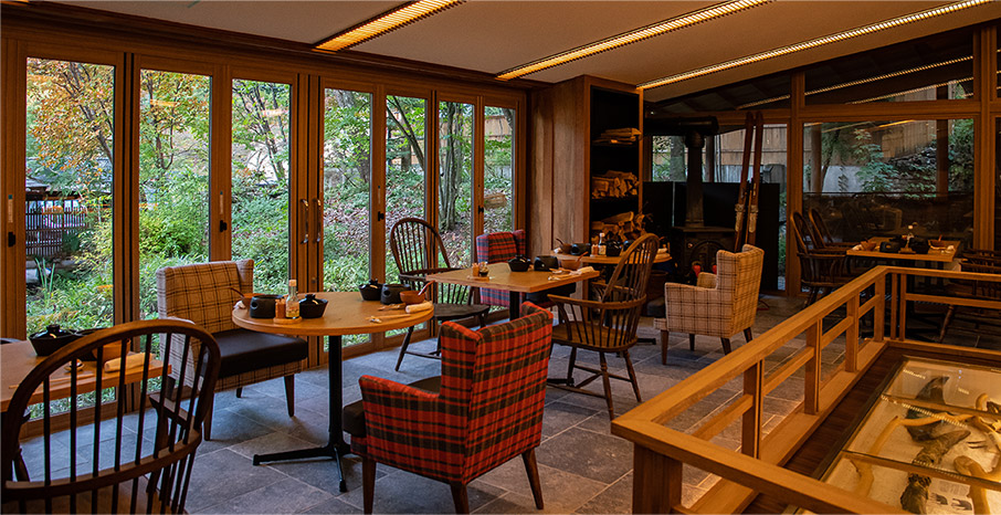 Mt.1977 Café Lounge